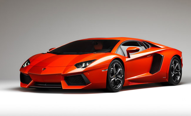 2012-Lamborghini-Aventador-LP700-4-Picture.jpg